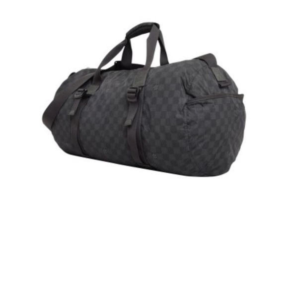 Limited Edition Louis Vuitton Duffle bag Graphite - Picture 6 of 13